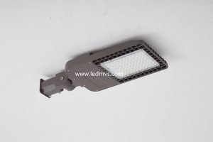 200W LED streetlight fixture mounted on a bracket, featuring energy-efficient LED modules in a durable, industrial-style casing. Ideal for outdoor lighting applications such as roadways, parking lots, and other exterior environments.